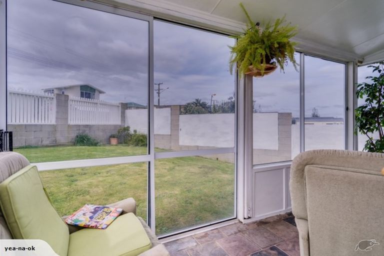 Photo of property in 192 Pukehina Parade, Pukehina, Te Puke, 3189