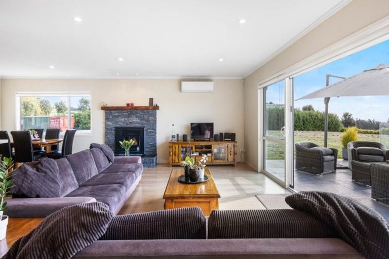 Photo of property in 47 Chamberlain Road, Bombay, 2675