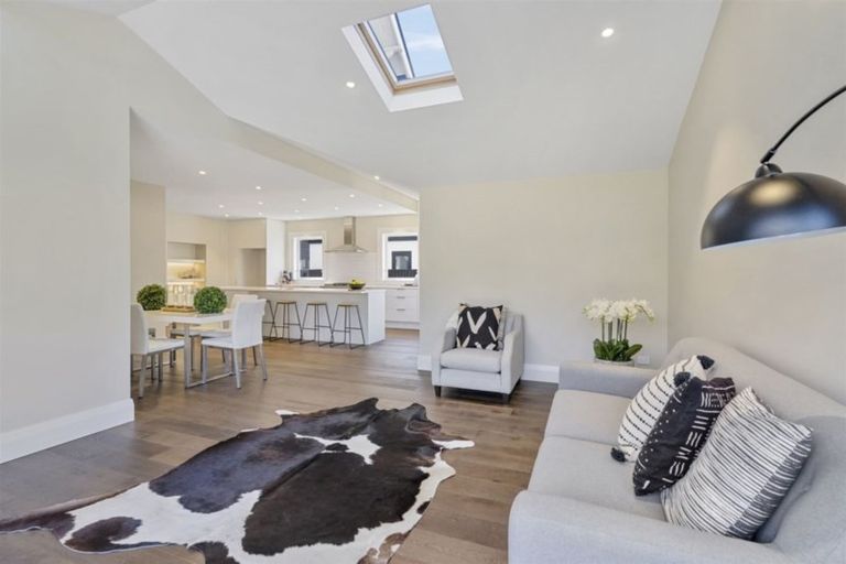 Photo of property in 8 Mays Road, St Albans, Christchurch, 8052