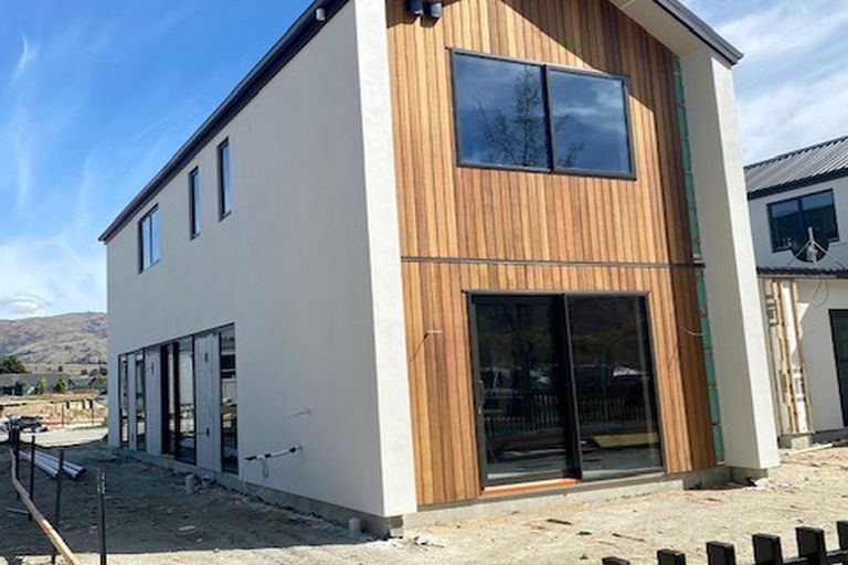 Photo of property in 28 Wallis Drive, Cromwell, 9310