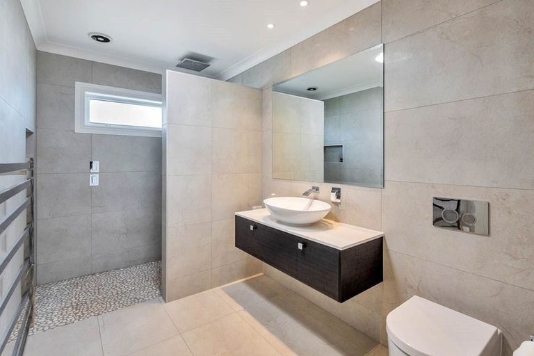 Photo of property in 13 Milano Boulevard, Karaka, Papakura, 2113