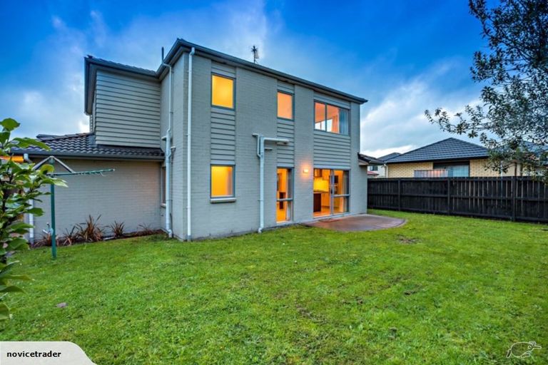 Photo of property in 14 Te Kahu Place, Takanini, 2112