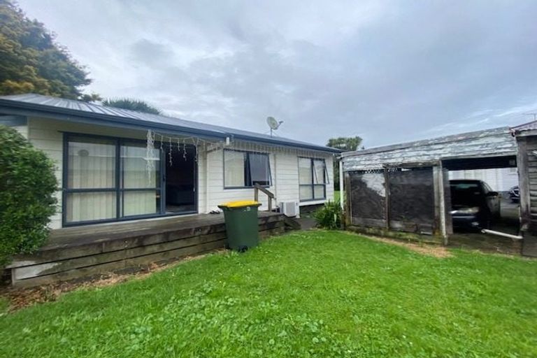 Photo of property in 26 Sutton Crescent, Papakura, 2110