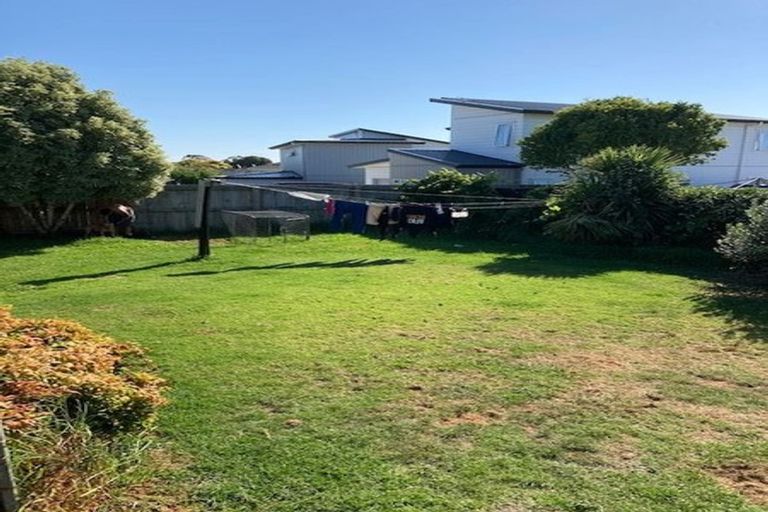 Photo of property in 3 Hobman Place, Manurewa, Auckland, 2102