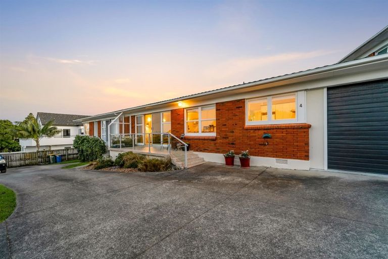 Photo of property in 4/2 Argyle Terrace, Milford, Auckland, 0620