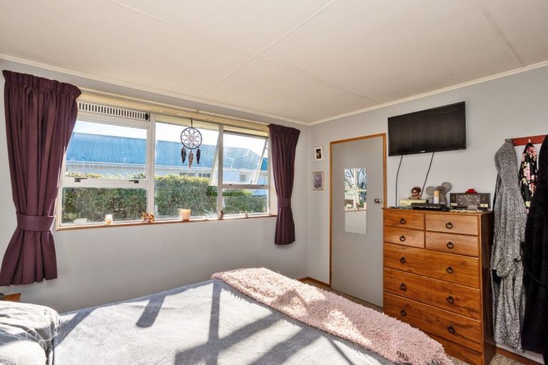 Photo of property in 11 Newbie Street, Heidelberg, Invercargill, 9812
