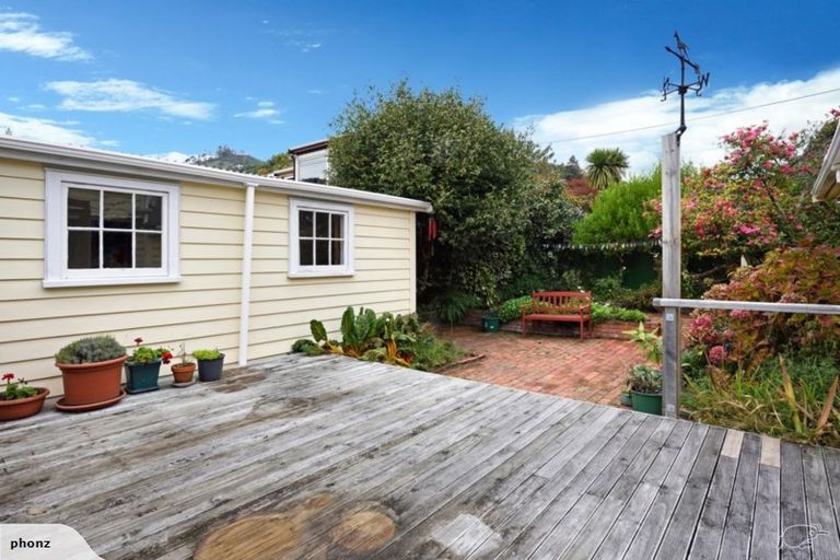 Photo of property in 143 Tasman Street, Nelson, 7010