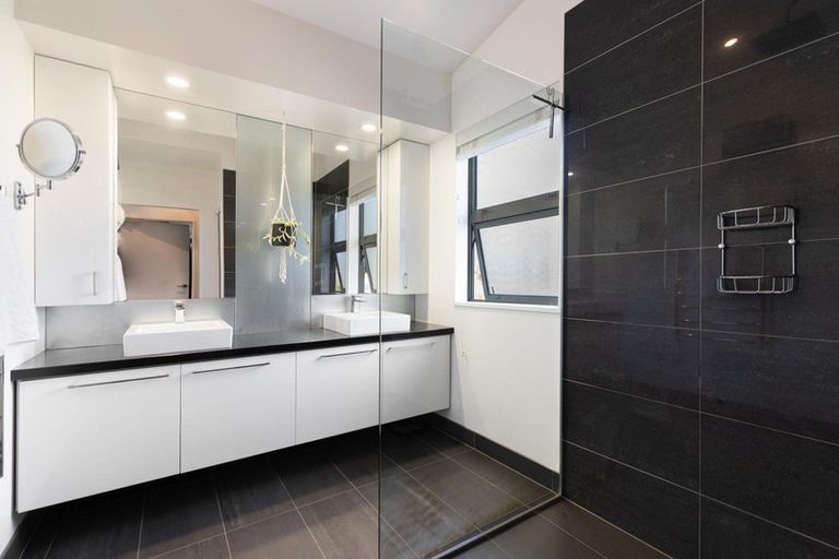 Photo of property in 41 Ferry Hill Drive, Lower Shotover, Queenstown, 9371