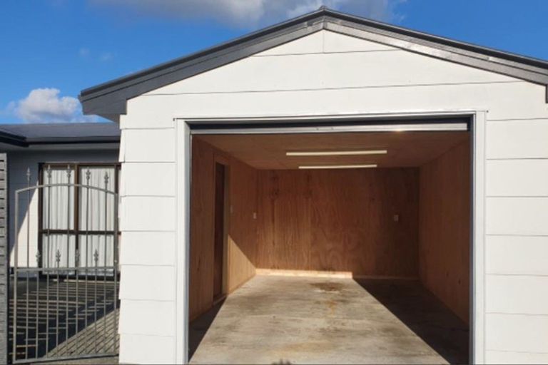 Photo of property in 52a Benmore Avenue, Cloverlea, Palmerston North, 4412