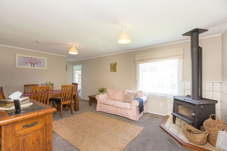Photo of property in 37 Allan Road, Burgess Park, New Plymouth, 4371