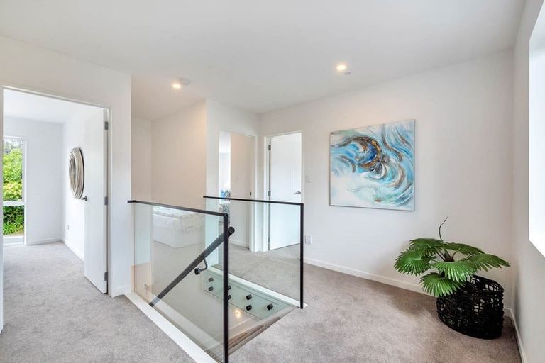 Photo of property in 68 Channel View Road, Campbells Bay, Auckland, 0630