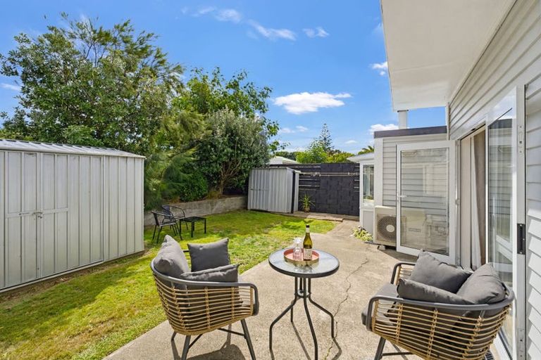 Photo of property in 1 Te Kupe Road, Paraparaumu Beach, Paraparaumu, 5032