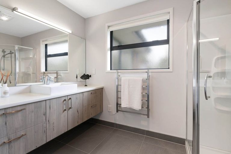 Photo of property in 22 Schooner Avenue, Snells Beach, 0920