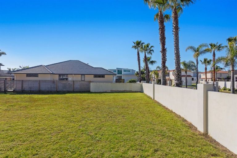 Photo of property in 2 Waterford Avenue, Ohope, 3121