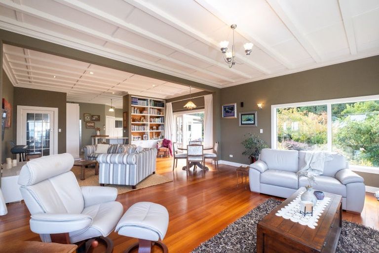 Photo of property in 15 Terrace Road, Bay View, Napier, 4104