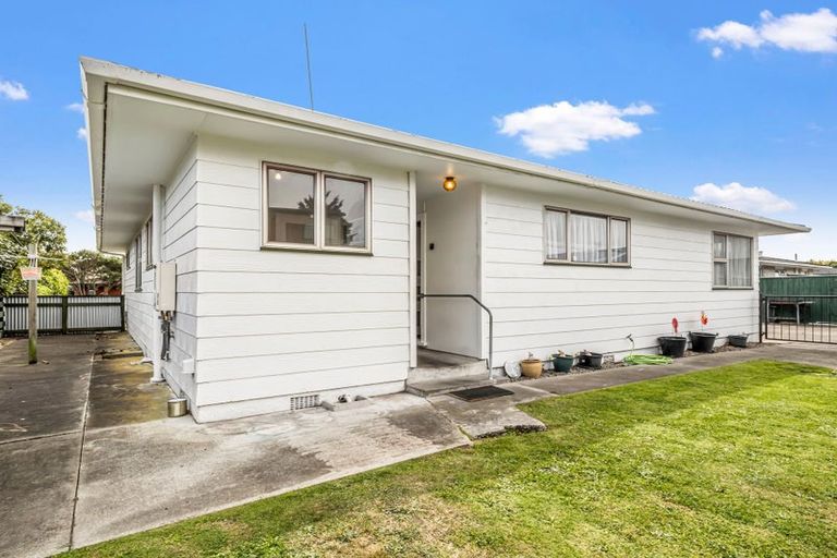 Photo of property in 29 John F Kennedy Drive, Milson, Palmerston North, 4414