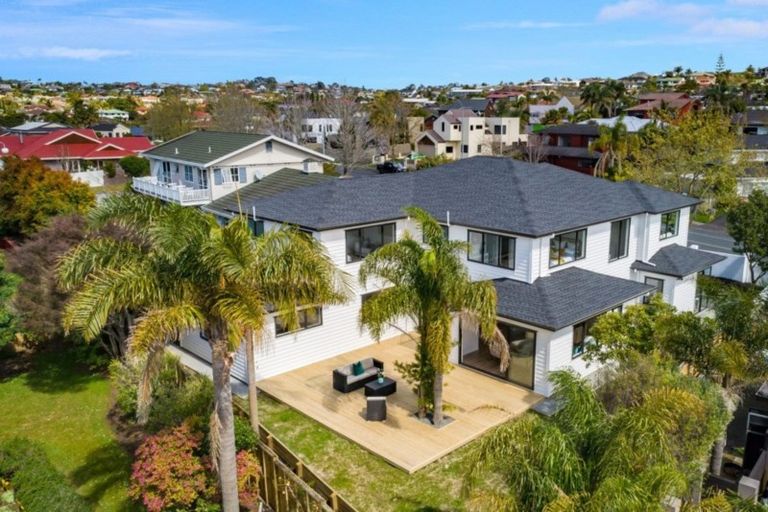 Photo of property in 46 Marina View Drive, West Harbour, Auckland, 0618