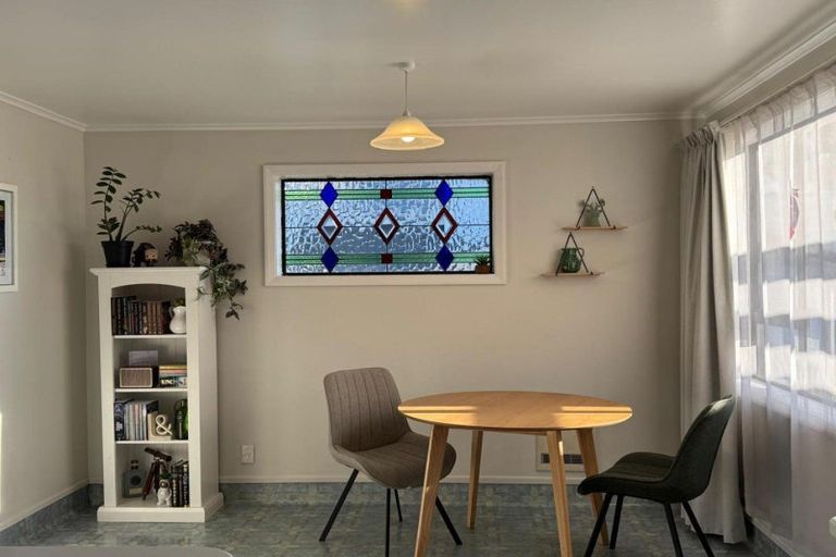 Photo of property in 48 Te Mata Road, Havelock North, 4130