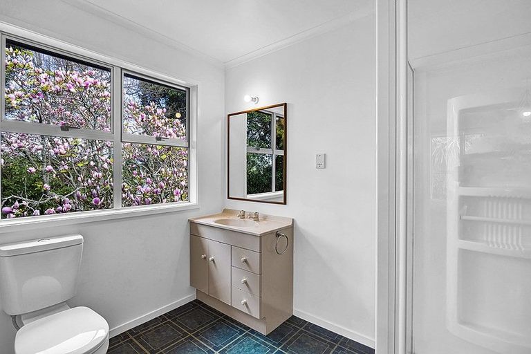 Photo of property in 7 Raiomiti Street, Fitzroy, New Plymouth, 4312