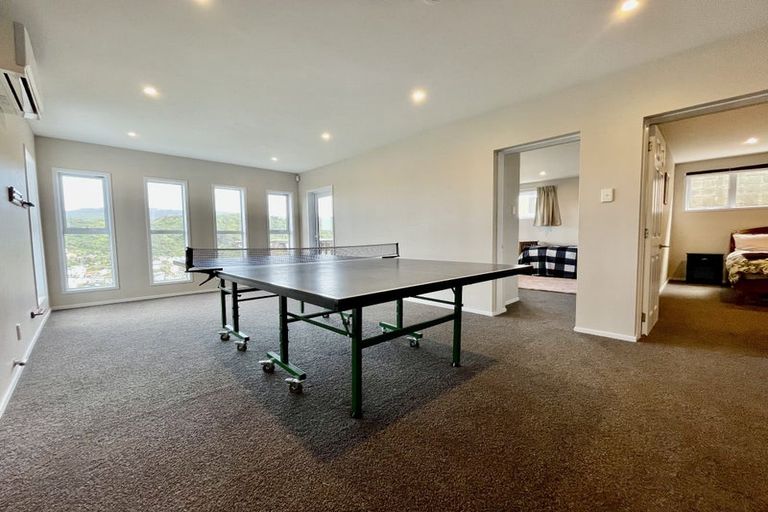 Photo of property in 17 Bay Lair Grove, Island Bay, Wellington, 6023