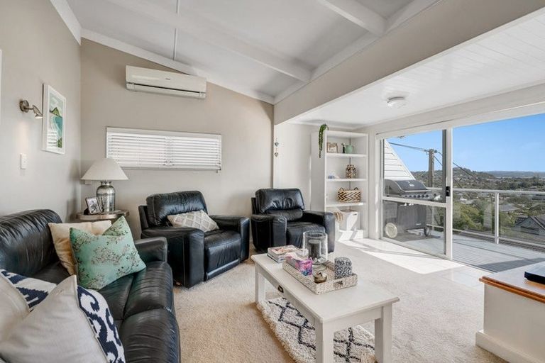 Photo of property in 1/34 Totara Road, Stanmore Bay, Whangaparaoa, 0932