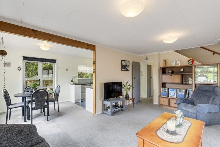 Photo of property in 79 Queens Road, Glen Avon, New Plymouth, 4312
