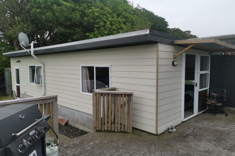 Photo of property in 25 Durham Avenue, Welbourn, New Plymouth, 4312