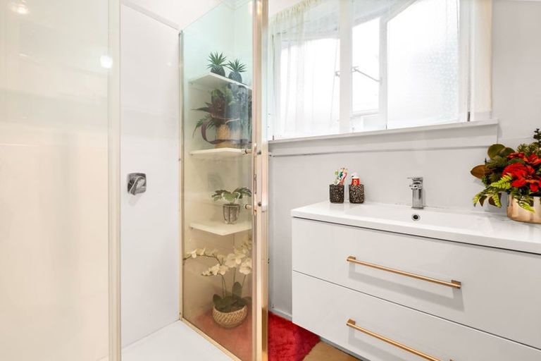 Photo of property in 6 Sardinha Place, Marfell, New Plymouth, 4310