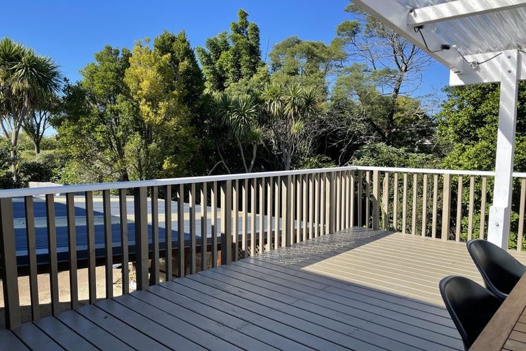 Photo of property in 81 Kemp Road, Massey, Auckland, 0614