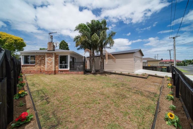 Photo of property in 5 Alma Crescent, Papakura, 2110