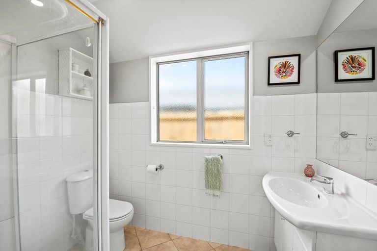 Photo of property in 27 Providence Place, Redwood, Christchurch, 8051