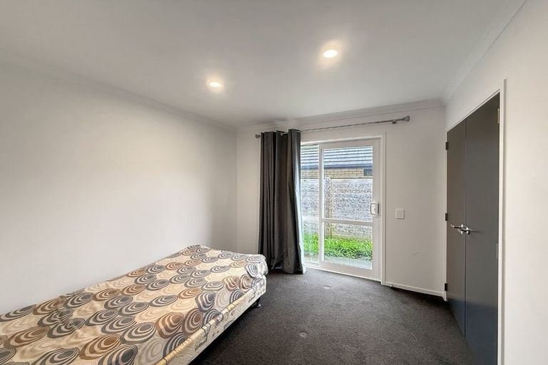 Photo of property in 7 Shearwater Lane, Whitby, Porirua, 5024