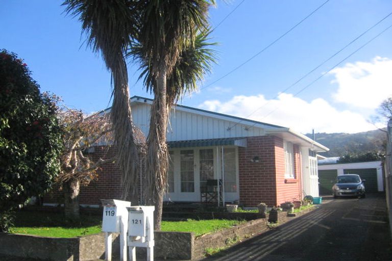 Photo of property in 121 Kings Crescent, Hutt Central, Lower Hutt, 5010