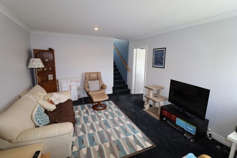 Photo of property in 15 Mission Street, Waterloo, Lower Hutt, 5011