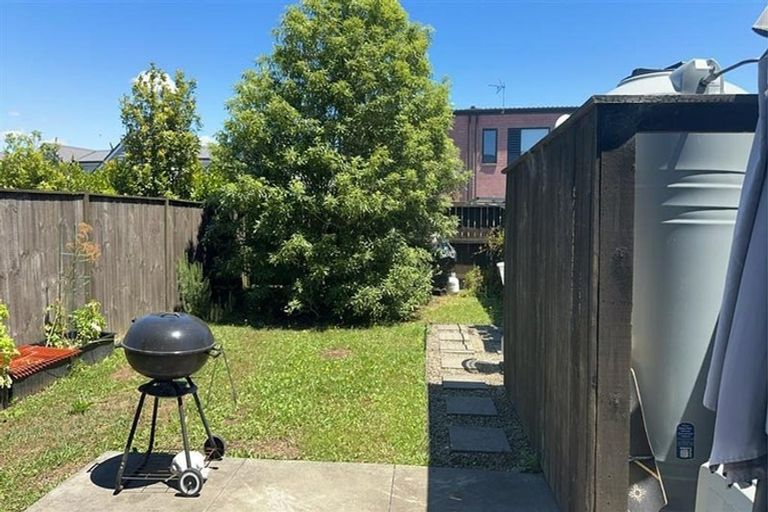 Photo of property in 16 Flounder Road, Hobsonville, Auckland, 0616