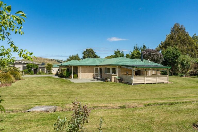 Photo of property in 35 Hurunui Lane, Kinloch, Taupo, 3377