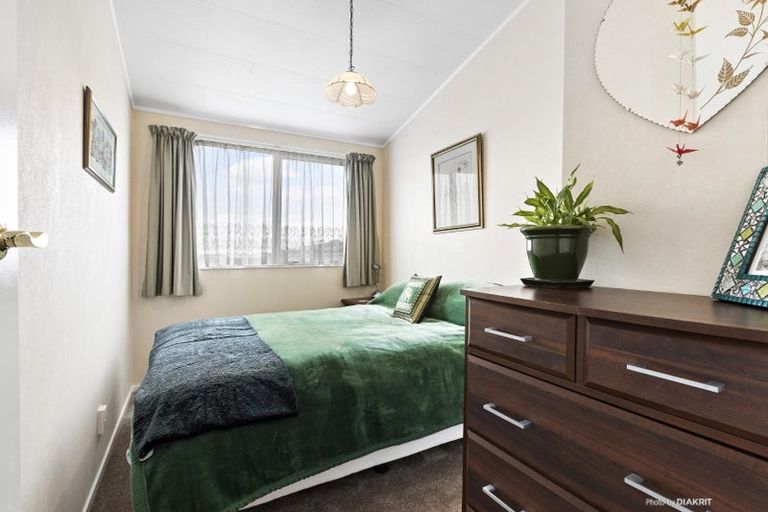 Photo of property in 6 Kekerenga Street, Strathmore Park, Wellington, 6022