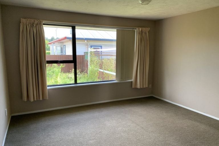 Photo of property in 2/107 Matipo Street, Riccarton, Christchurch, 8041