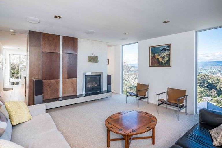 Photo of property in 27a Mana Street, Vogeltown, Wellington, 6021