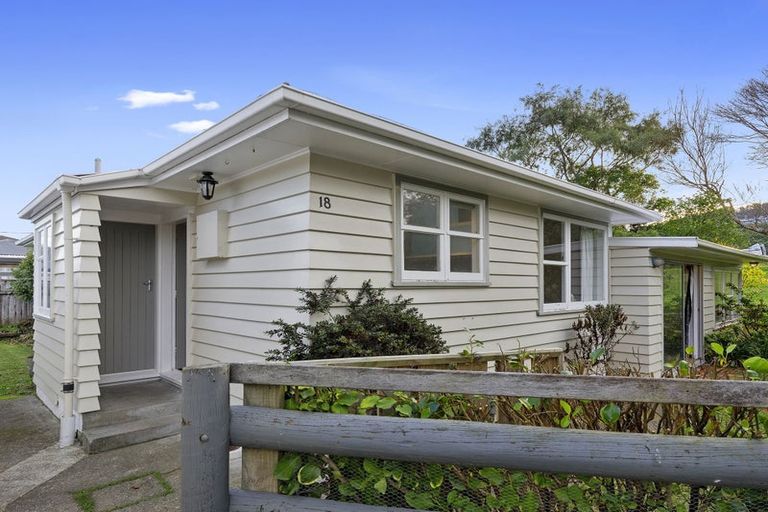 Photo of property in 18 Longfellow Street, Trentham, Upper Hutt, 5018