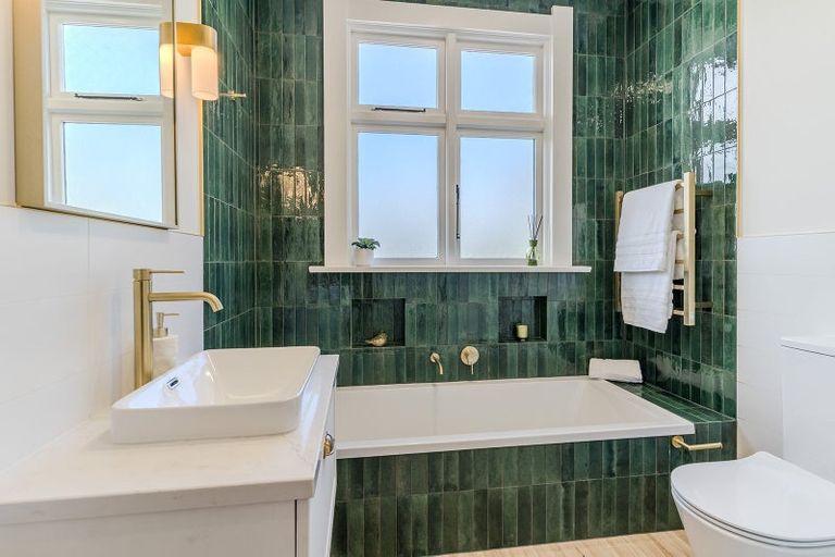 Photo of property in 56 Hunt Street, Andersons Bay, Dunedin, 9013