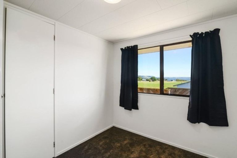 Photo of property in 16 Bronte Place, Owhata, Rotorua, 3010