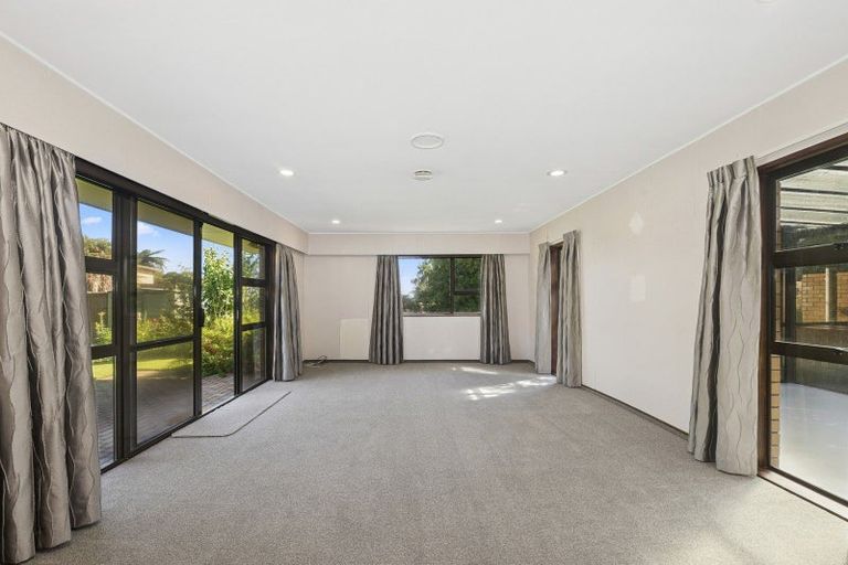 Photo of property in 8 Wychwood Crescent, Springfield, Rotorua, 3015