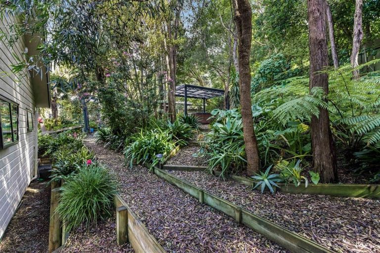 Photo of property in 21 Cochrane Avenue, Arkles Bay, Whangaparaoa, 0932