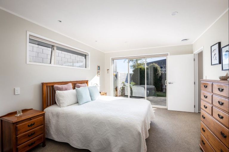 Photo of property in 374b Carrington Street, Upper Vogeltown, New Plymouth, 4310