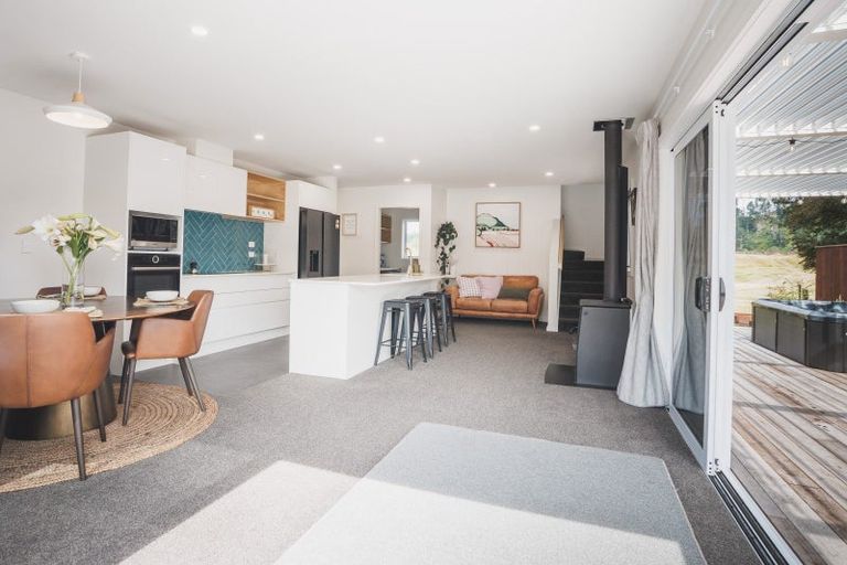 Photo of property in 19 Te Herekiekie Street, Turangi, 3334