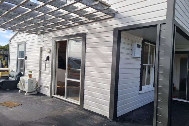 Photo of property in 17 Boston Terrace, Aro Valley, Wellington, 6021