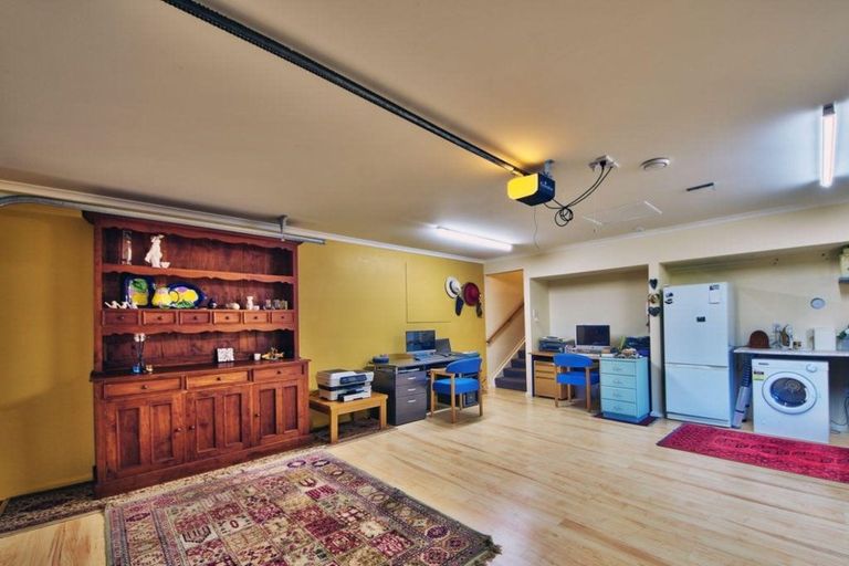 Photo of property in 408 Scenic Drive, Waiatarua, Auckland, 0612