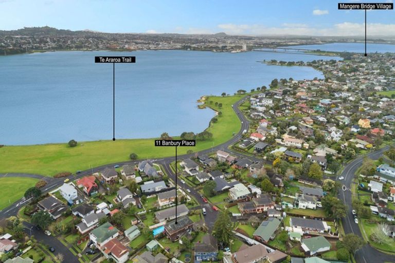 Photo of property in 11 Banbury Place, Mangere Bridge, Auckland, 2022