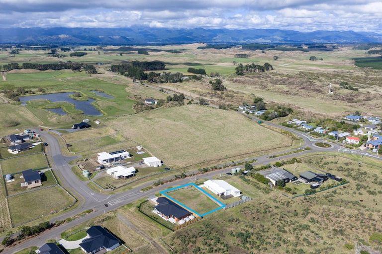 Photo of property in 19 Waitarere Rise Avenue, Waitarere Beach, Levin, 5510